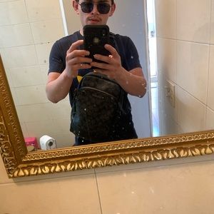 Meet your Posher, Christian